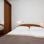 Crnekovic Iv Apartament Baška