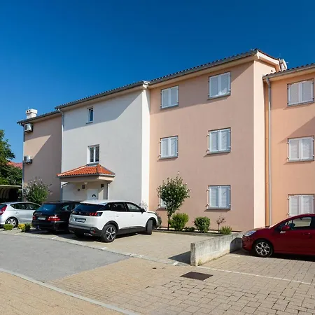 Crnekovic Iv Apartament *