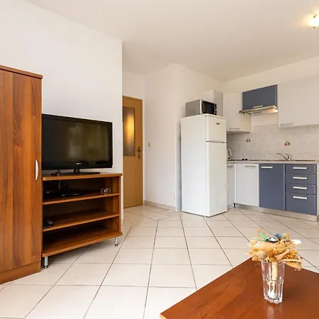 Apartament Crnekovic Iv Baška
