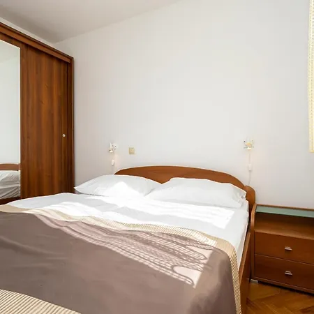 Apartament Crnekovic Iv Baška