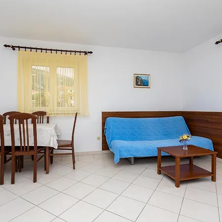 Apartament Crnekovic Iv Baška