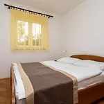 Apartment Crnekovic Iv